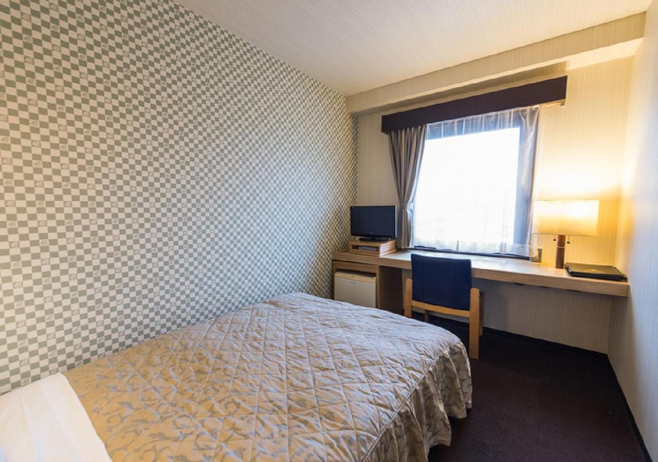 Hotel Livemax Kofu Kai Buitenkant foto