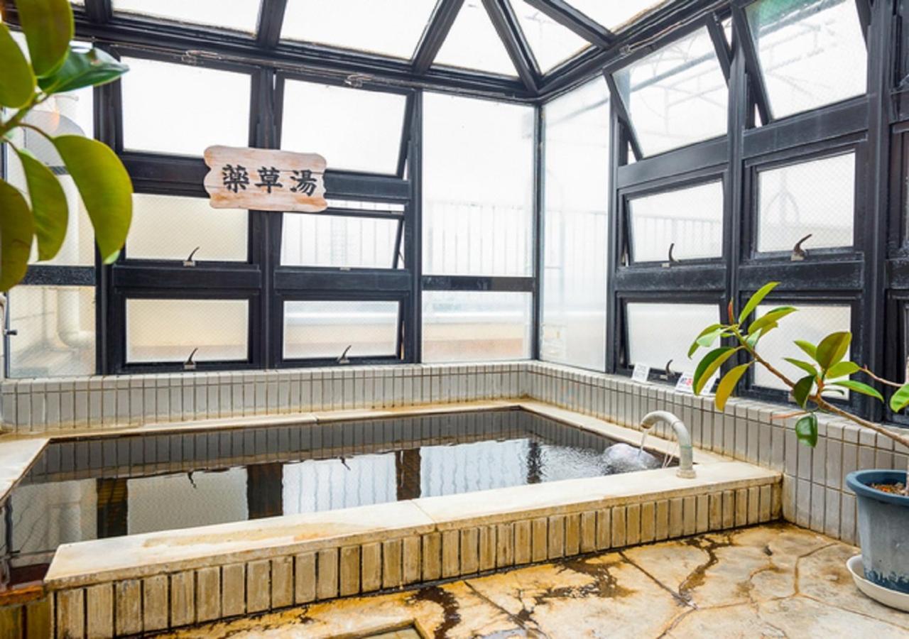 Hotel Livemax Kofu Kai Buitenkant foto